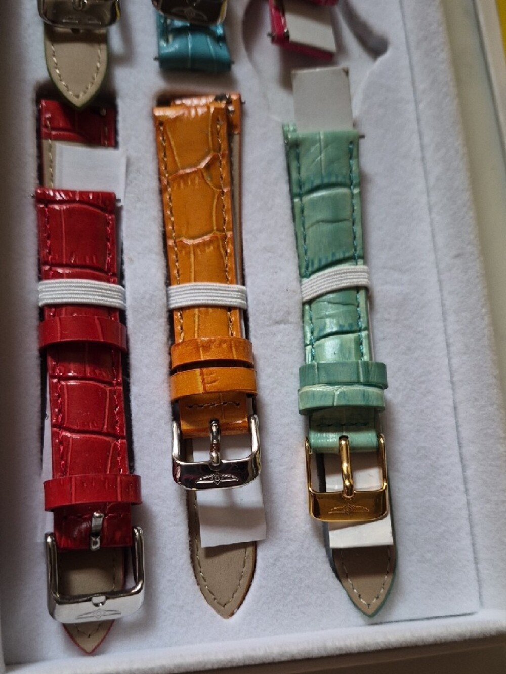 Invicta Multicolor Croc-Embossed Interchangeable Watch Strap Set (6) - Picture 3 of 10
